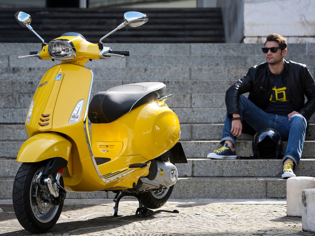 Фото скутера Vespa Sprint 125
